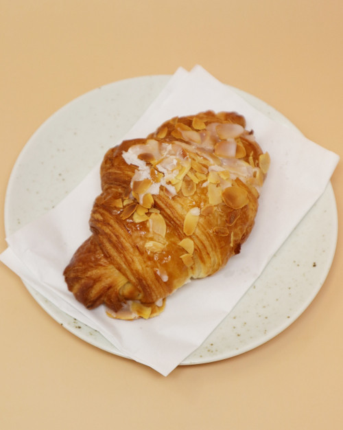 Croissant aux amandes